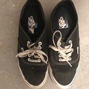 Ultra Light Black Vans Classics